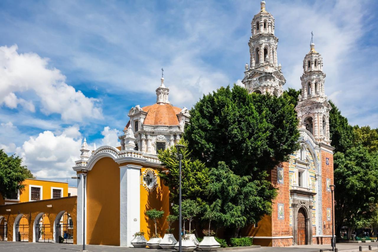 One Puebla Finsa Hotel Exterior photo