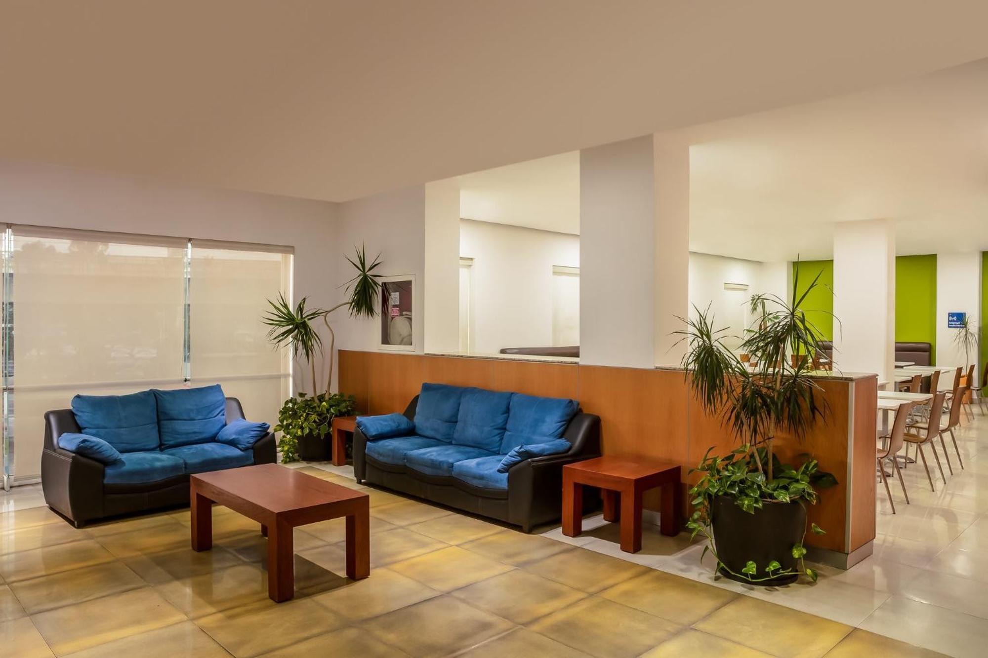 One Puebla Finsa Hotel Exterior photo